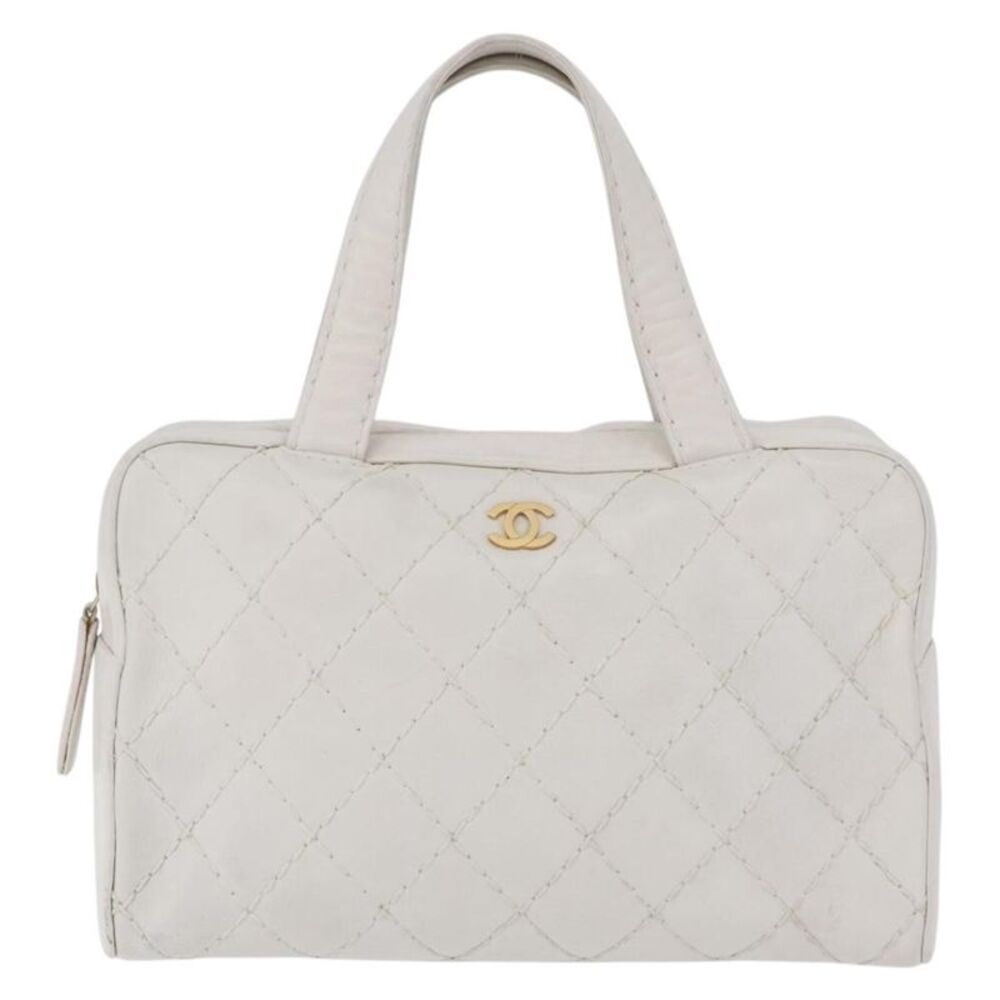 Chanel Vintage Cc Zip Around Bowler Quilted Caviar White Leather Handbag